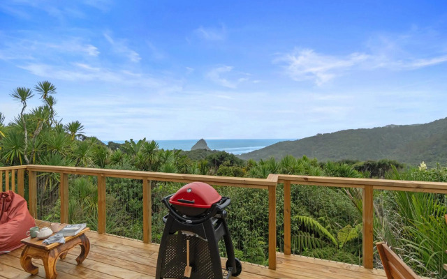 Perfectly Piha - Piha Holiday Home
