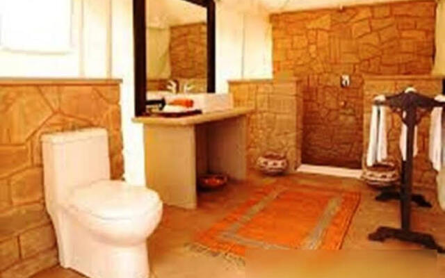 Lakhamana Desert Camp Hotel