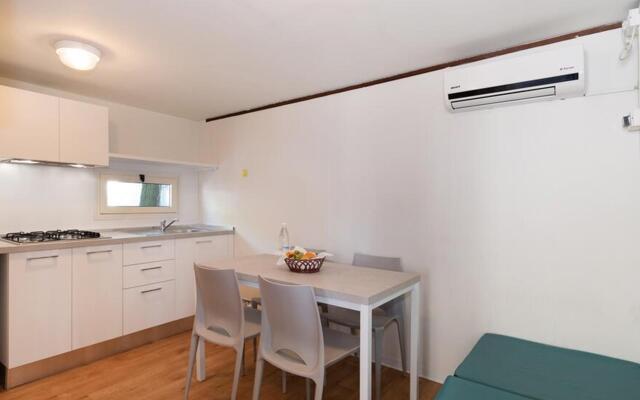 Club Del Sole Spina Family Collection