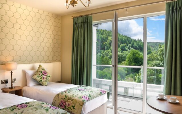 Woodenbridge Hotel and Lodge