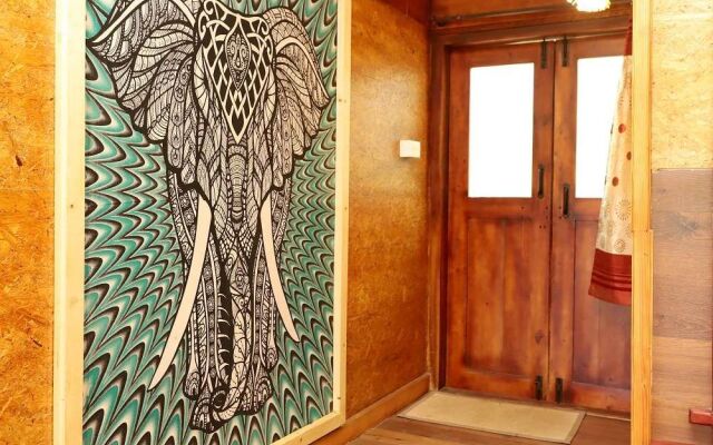 De Rock Jungle Living Resort