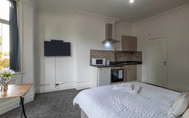 Inviting 1-bed Studio2 in Coventry