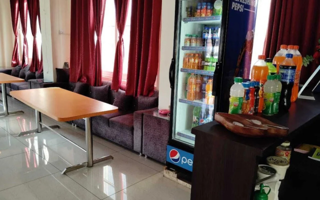 Hotel Parwatanchal Restaurant & Party