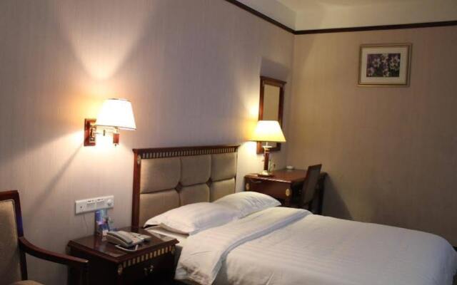 Guofeng Hotel Hongling