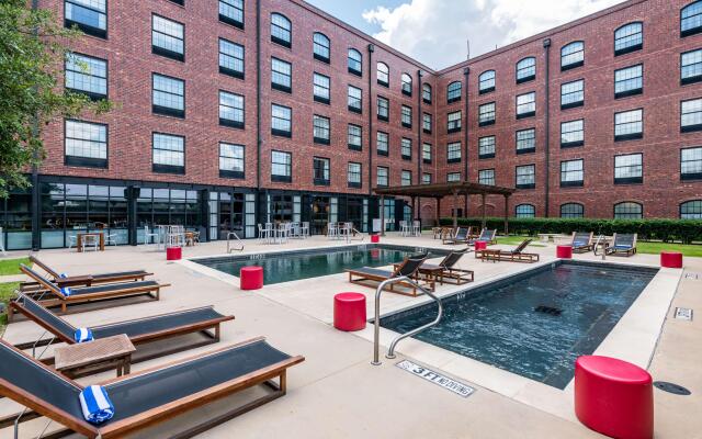 NYLO Las Colinas Hotel, Tapestry Collection by Hilton