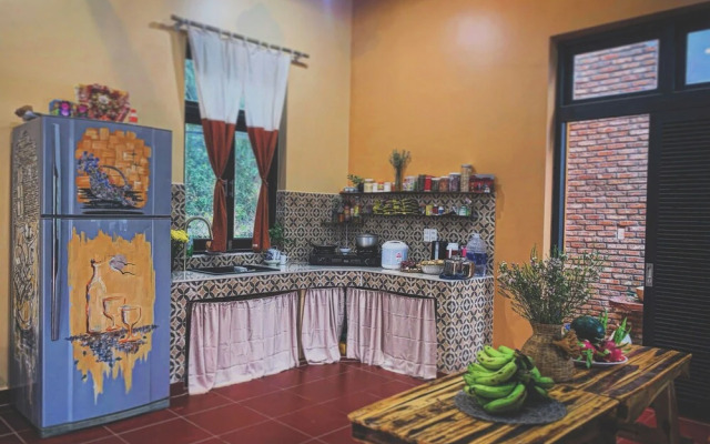 LoiLoi's home
