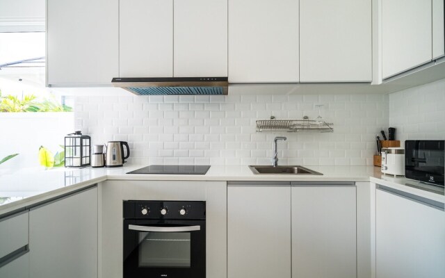 Kamala Garden View villa by Lofty