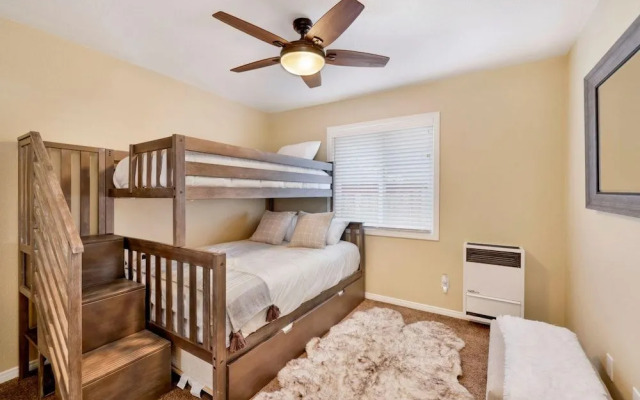 Ultra Modern Retreat by Big Bear Vacations