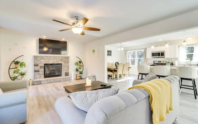 3 Mi to Kalahari: Pocono Summit Home w/ Pool Table