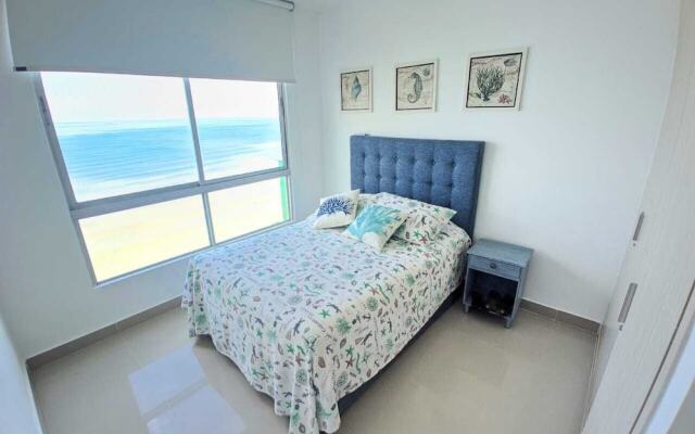 Lujoso Apartamento Frente al Mar