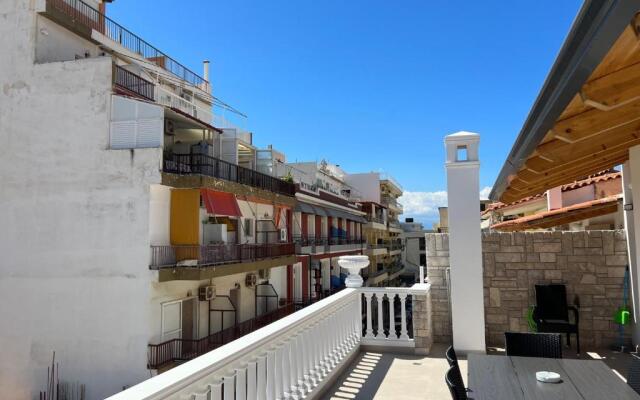 Deluxe furnished apartment (In the city center)