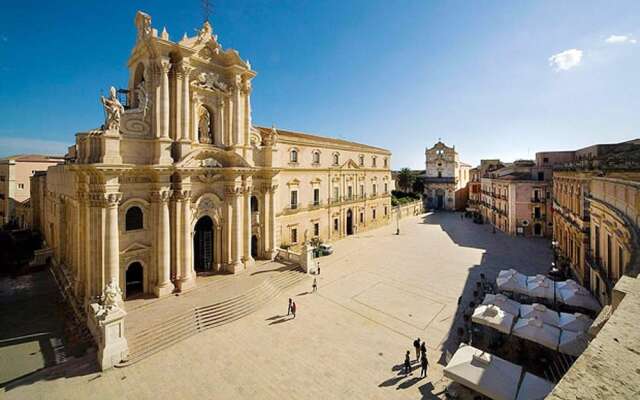 Apartment with 3 Bedrooms in Siracusa, with Furnished Balcony And Wifi - 80 M From the Beach