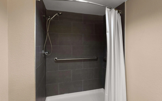 Best Western Adena Inn