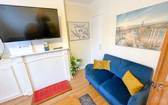 Borden Terrace by Kasar Stays