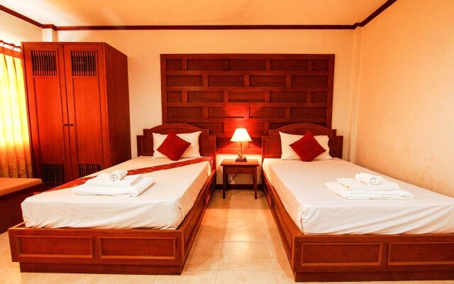 Khaolak City Hotel