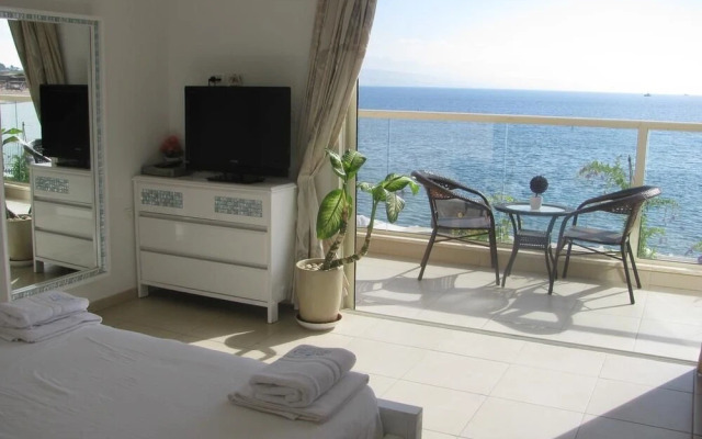 Coral Beach Pearl Guest House