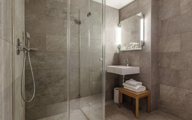 Отель 9Hotel Republique