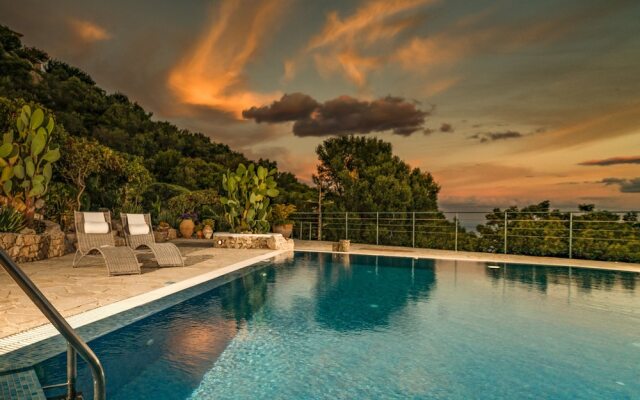 Askos Villa