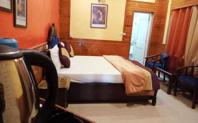 Fabhotel Royal Green Buds