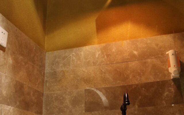 The Twelve Manor Terraces Lodge