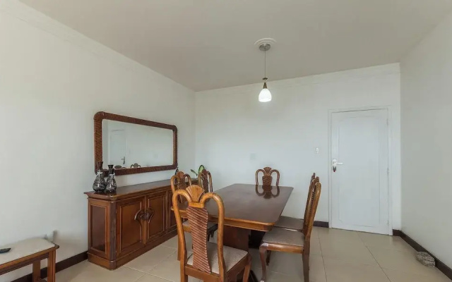 3-bedroom Apt and Ocean View Edi0302