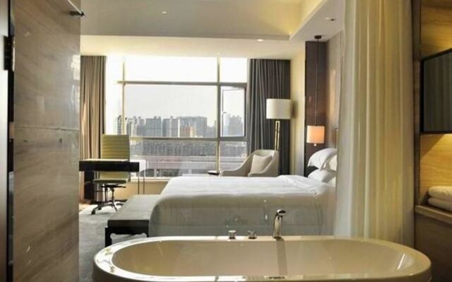 Zhuhai Herry Hotel