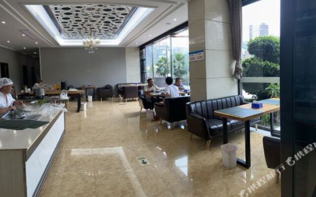 Lizhi Holiday Hotel