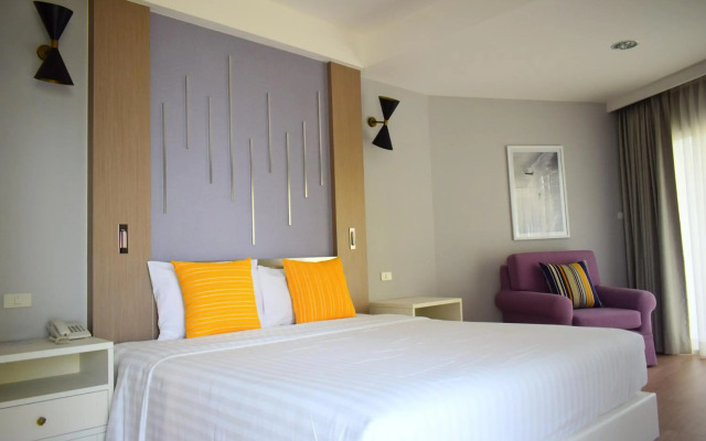 Seapine Beach Golf and Resort Hua Hin