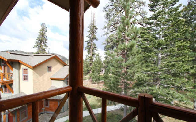 The Cabins 18 3 Bedrooms 2 Bathrooms Condo