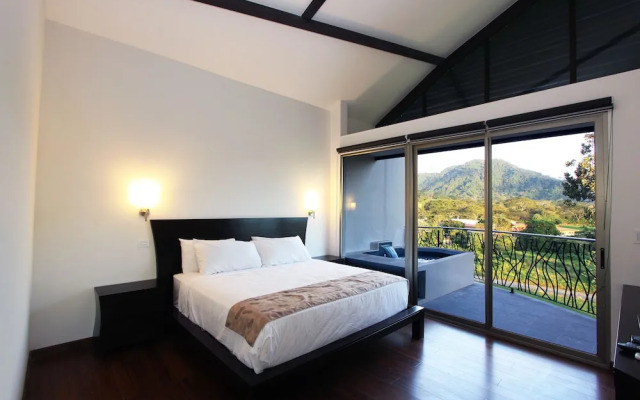 Luxury Sky Penthouses 3-6BR Condo-Hotel at Oceano Jaco