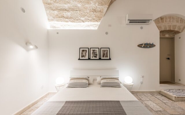 Stone Apartment M8 Bari City Center