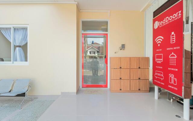 RedDoorz near Soekarno Hatta Airport