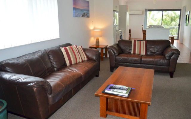 Outrigger Bay Apartments