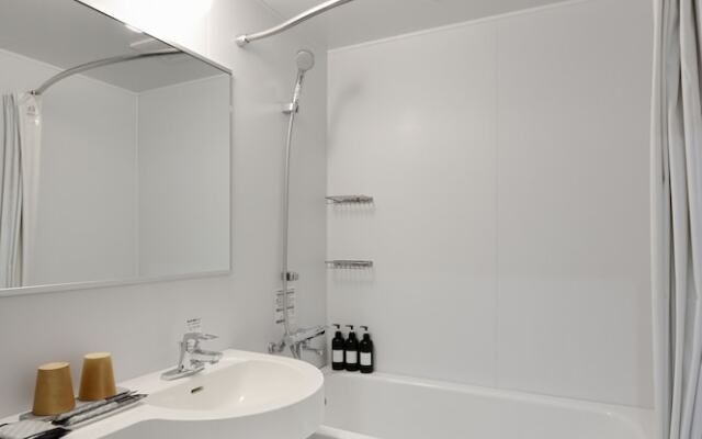 Kyoto Machiyado Gojo Ohashi