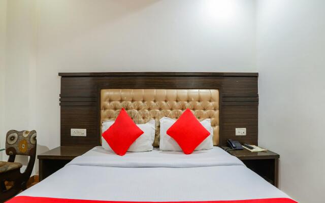 OYO 46221 Hotel Shiv Dev International