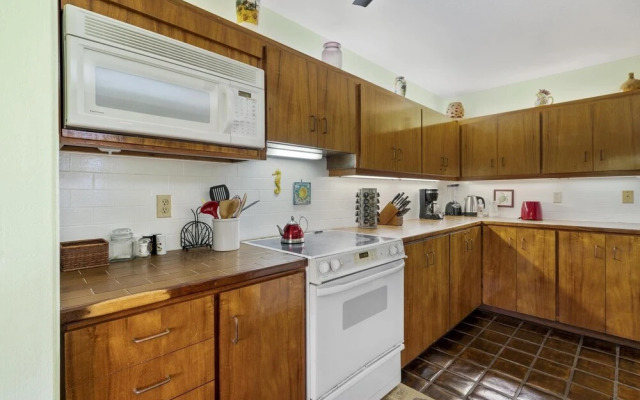 Big Island Kanaloa at Kona by Coldwell Banker Island Vacations