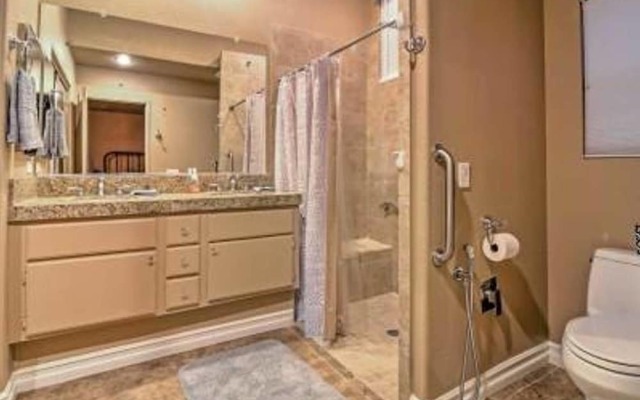 Updated 4BR Home in Palm Desert