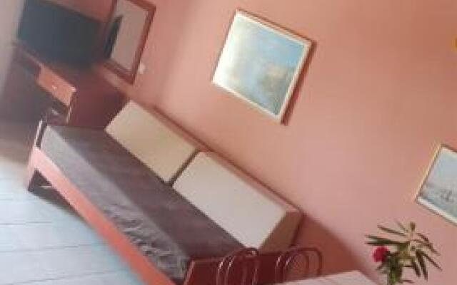 Zefiros Apartments