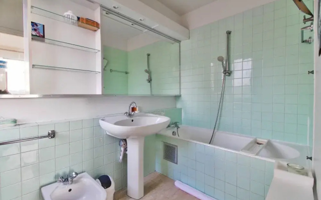 Nice 2 rooms with Patio - Effeil Tower close by