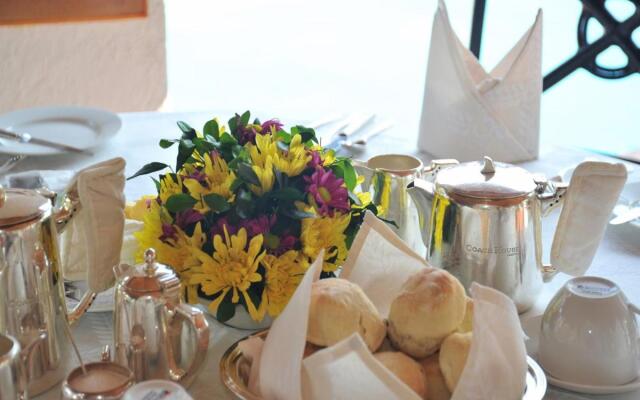 Coach House Hotel & Spa