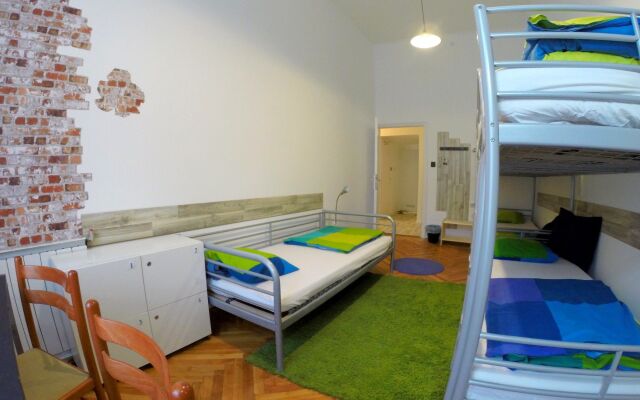 Friends Hostel and Apartments Budapest