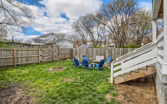 Pet-friendly Nashville Retreat ~ 3 Mi to Downtown!