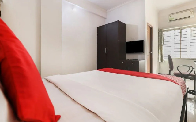 Oyo 29638 Gmr 18 Hotel