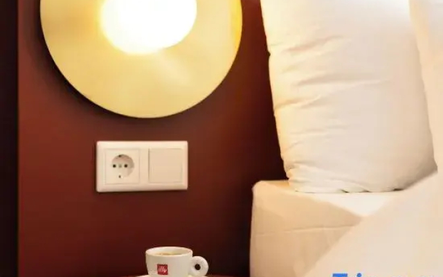 Duke Studio Hotel
