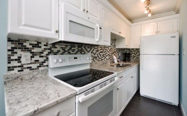 Gulf Holidays 15 - One Bedroom Condo