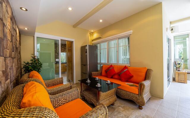 3 Bed Pool Villa in Great Location - STV