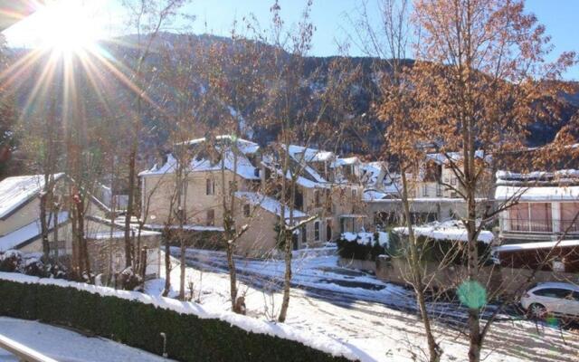 Appartement Bagnères-de-Luchon, 2 pièces, 4 personnes - FR-1-313-159