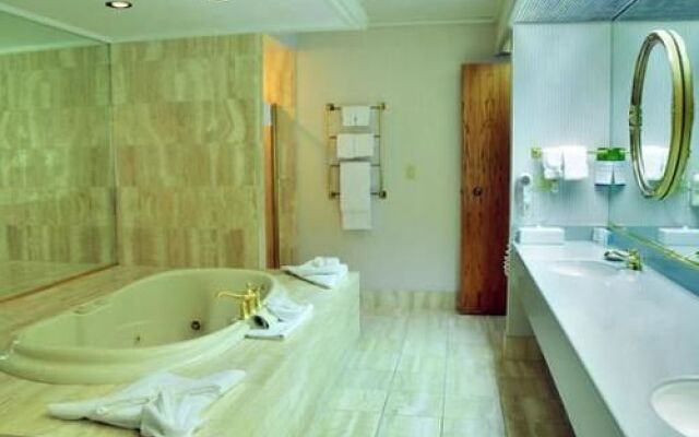 FairBridge Hotel & Conference Center Yakima