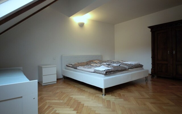 Generous Attic Apartment