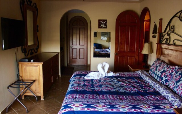 Casa Blanca 2BR CC 405-v by Casago